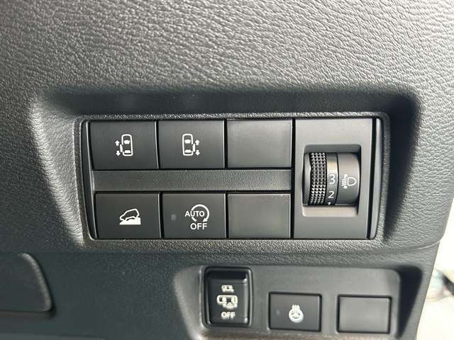 三菱 デリカ　ミニ ６６０ Ｔ プレミアム リミテッド エディション ４ＷＤ R7年 () 99