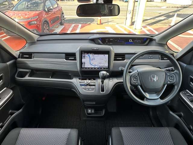 ホンダ フリード＋ １．５ Ｇ ブラックスタイル R7年 () 99
