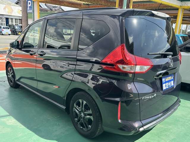 ホンダ フリード＋ １．５ クロスター ブラックスタイル R7年 () 99