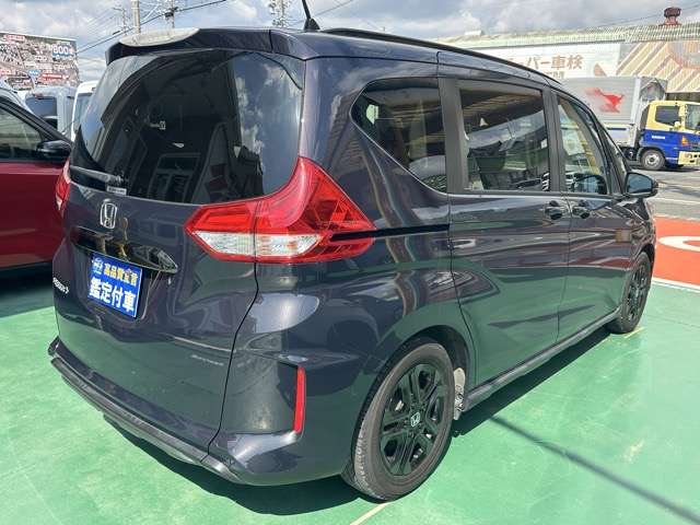 ホンダ フリード＋ １．５ クロスター ブラックスタイル R7年 () 99