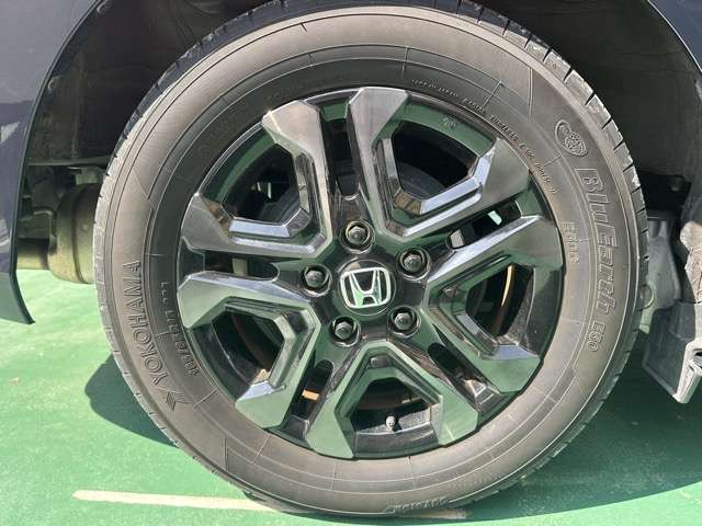 ホンダ フリード＋ １．５ クロスター ブラックスタイル R7年 () 99