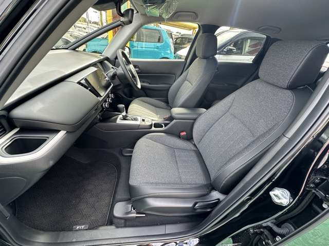 ホンダ フィット １．５ ホーム R7年 () 99