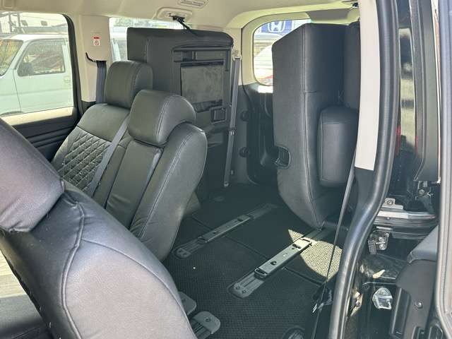 三菱 デリカ　Ｄ：５ ２．２ Ｐ ディーゼルターボ ４ＷＤ R7年 () 99