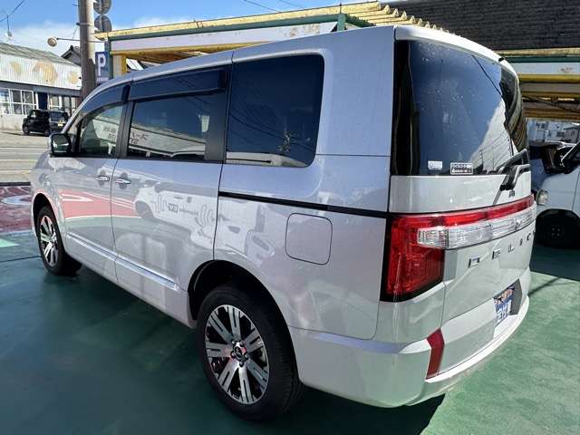三菱 デリカ　Ｄ：５ ２．２ Ｐ ディーゼルターボ ４ＷＤ R7年 () 99