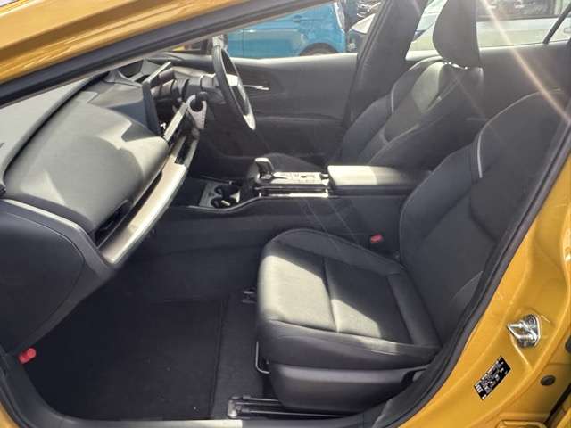 トヨタ プリウス ２．０ Ｚ R5年 () 99