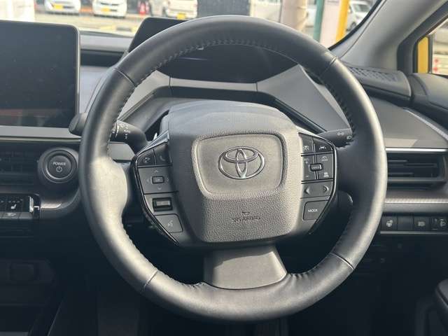 トヨタ プリウス ２．０ Ｚ R5年 () 99