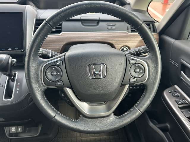 ホンダ フリード＋ １．５ クロスター ブラックスタイル R7年 (東海) 99