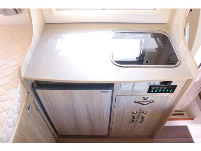 トヨタ カムロード ナッツＲＶ R3年 () 99
