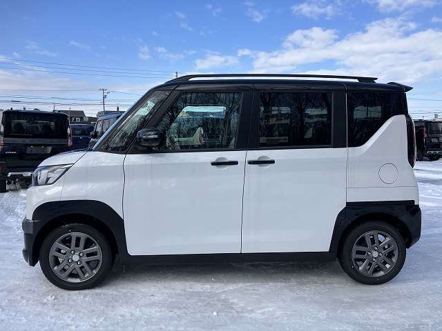 三菱 デリカ　ミニ ６６０ Ｇ プレミアム リミテッド エディション ４ＷＤ R7年 (北海道) 99