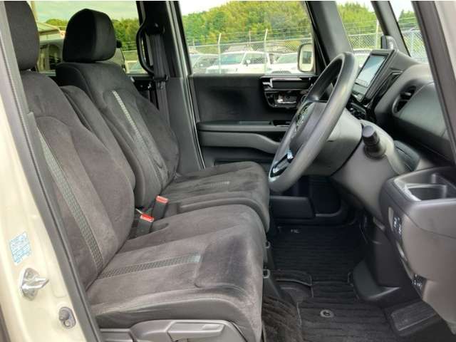 ホンダ Ｎ　ＢＯＸ カスタム ６６０ Ｌ R5年 (九州・沖縄) 99