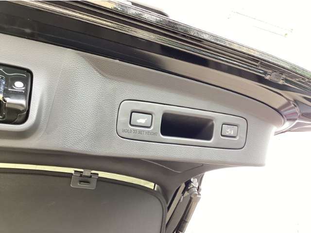 ホンダ ヴェゼル １．５ Ｅ：ＨＥＶ Ｚ プレイパッケージ R7年 () 99