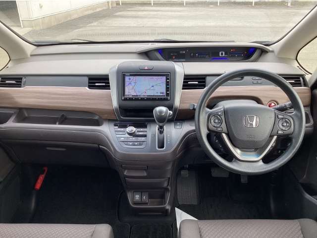 ホンダ フリード＋ １．５ Ｇ R5年 () 99