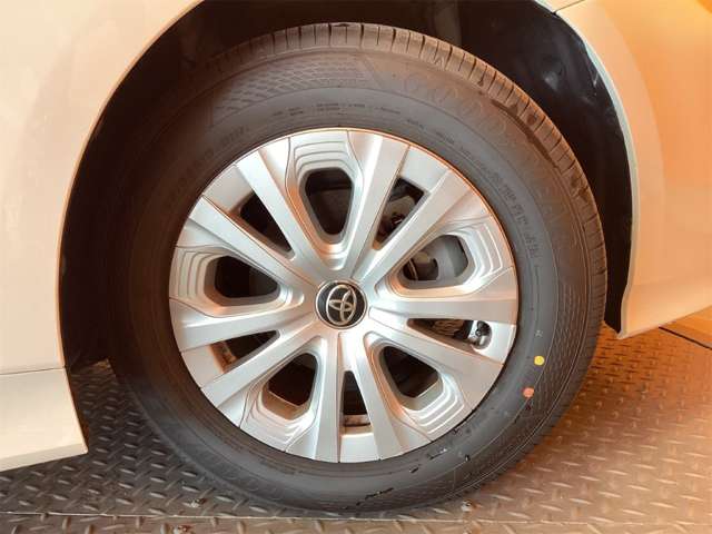 トヨタ プリウス １．８ Ｓ R2年 (近畿) 99