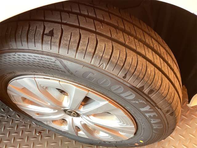 トヨタ プリウス １．８ Ｓ R2年 (近畿) 99