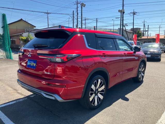 三菱 アウトランダーＰＨＥＶ ＰＨＥＶ ２．４ Ｐ ４ＷＤ R6年 (関東) 99