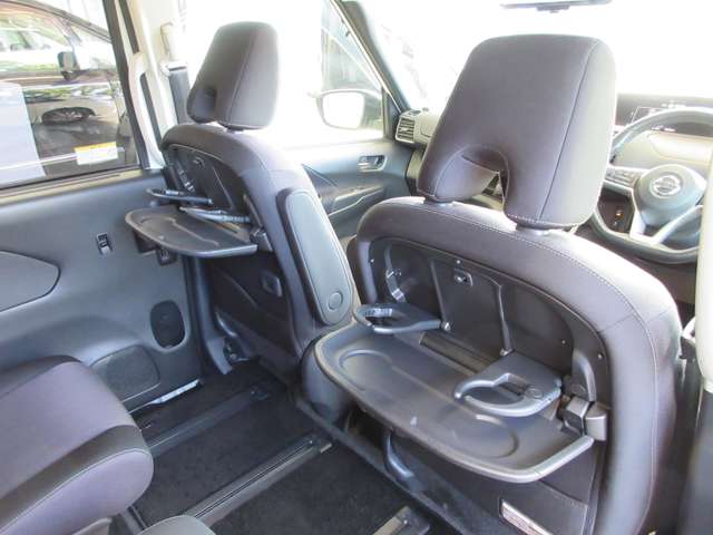 日産 セレナ １．２ Ｅ－ＰＯＷＥＲ ハイウェイスター Ｖ H30年 (関東) 99