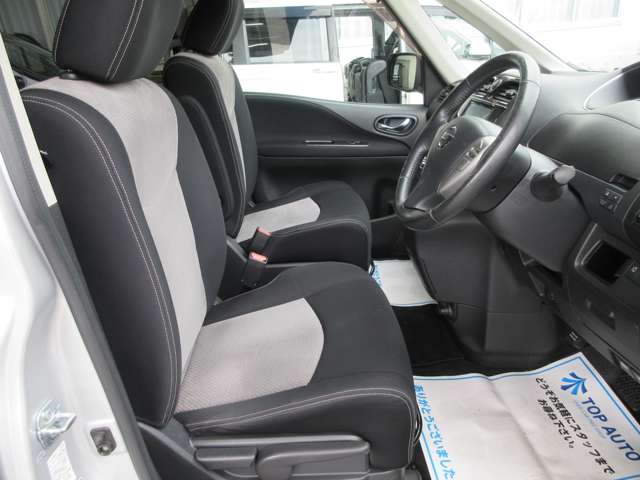 日産 セレナ ２．０ ライダー Ｊパッケージ H23年 (関東) 99