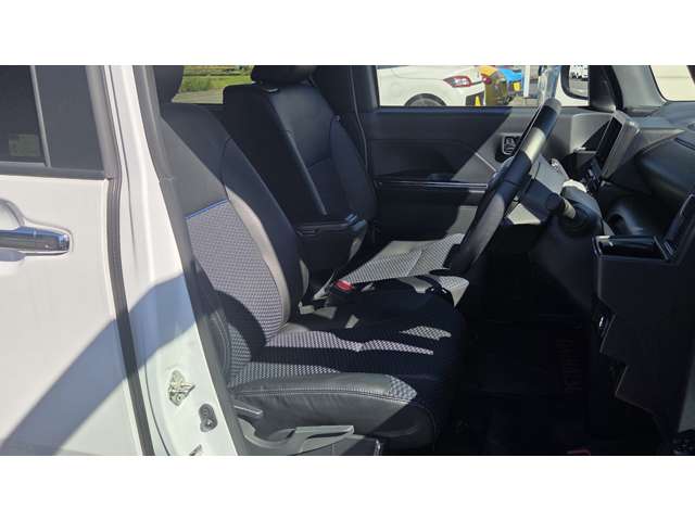 ダイハツ タント ６６０ カスタム ＲＳ R5年 () 99