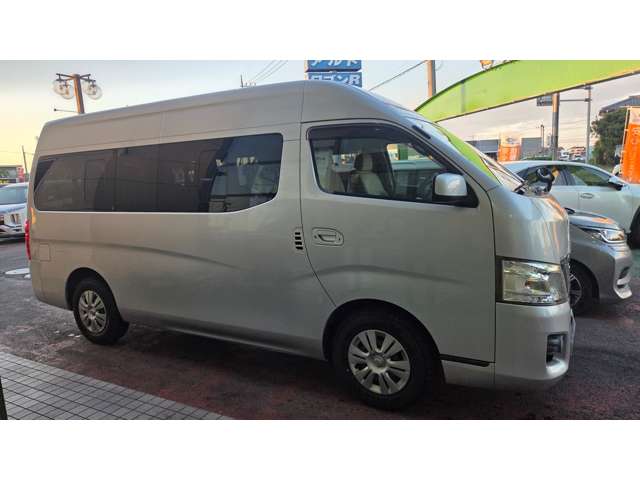 日産 ＮＶ３５０キャラバン　ワゴン ２．５ ＧＸ スーパーロングボディ ハイルーフ 低床 H26年 () 99