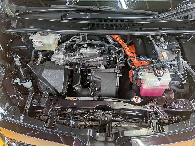 トヨタ ヴォクシー １．８ ハイブリッド ＺＳ 煌 H30年 (関東) 99