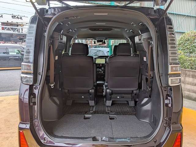 トヨタ ヴォクシー １．８ ハイブリッド ＺＳ 煌 H30年 (関東) 99