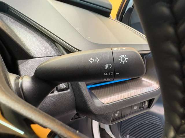 トヨタ プリウス ２．０ Ｚ R6年 () 99