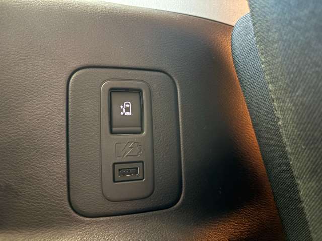 日産 セレナ １．２ Ｅ－ＰＯＷＥＲ ハイウェイスター Ｖ R4年 () 99