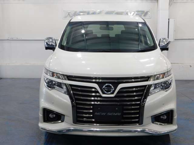 日産 エルグランド ２．５ ２５０ハイウェイスター プレミアム アーバンクロム H29年 (近畿) 99