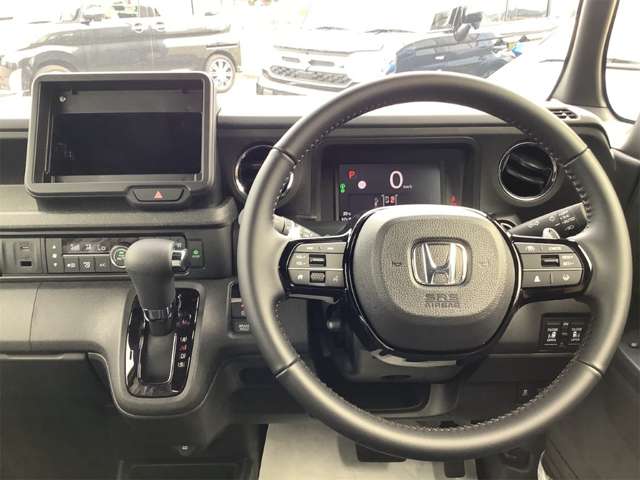 ホンダ Ｎ　ＢＯＸ カスタム ６６０ ターボ R8年 (四国) 99