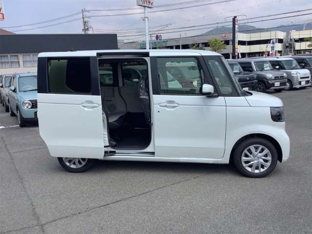 ホンダ Ｎ　ＢＯＸ ６６０ R8年 (四国) 99