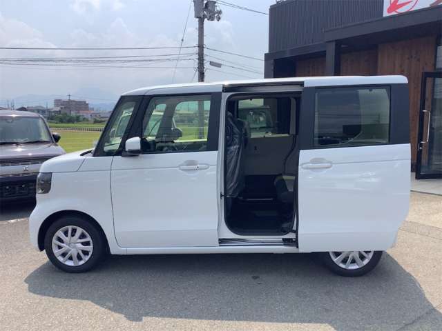 ホンダ Ｎ　ＢＯＸ ６６０ R8年 (四国) 99