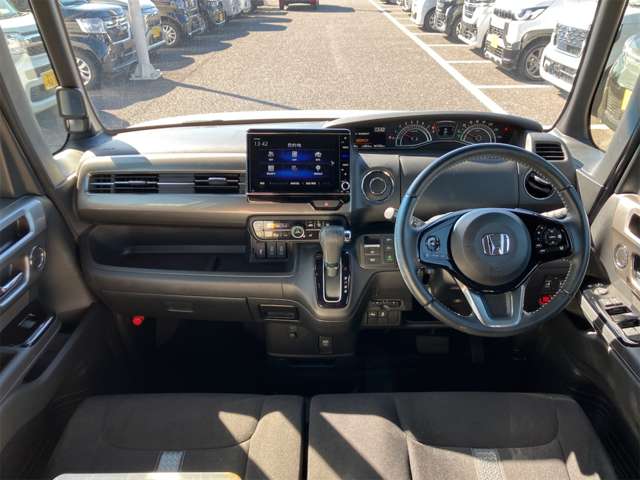 ホンダ Ｎ　ＢＯＸ カスタム ６６０ Ｌ スタイルプラス ブラック R4年 () 99