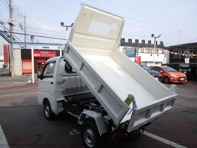 ダイハツ ハイゼットトラック 多目的ダンプ ＰＴＯ ４ＷＤ ５Ｆ R8年 (関東) 99