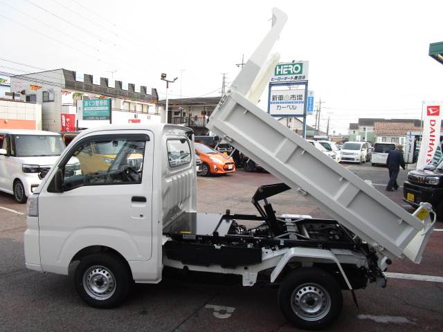 ダイハツ ハイゼットトラック 多目的ダンプ ＰＴＯ ４ＷＤ ５Ｆ R8年 (関東) 99