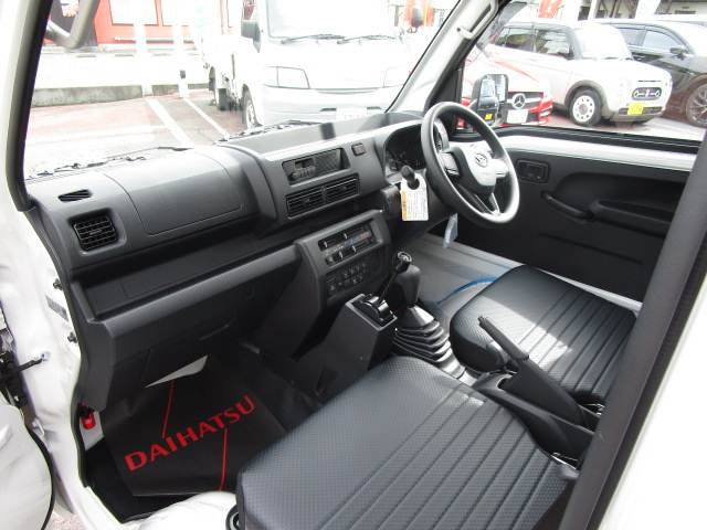 ダイハツ ハイゼットトラック 多目的ダンプ ＰＴＯ ４ＷＤ ５Ｆ R8年 (関東) 99