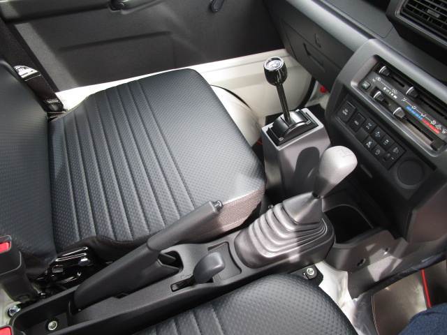 ダイハツ ハイゼットトラック 多目的ダンプ ＰＴＯ ４ＷＤ ５Ｆ R8年 (関東) 99