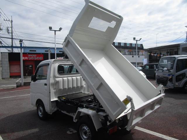ダイハツ ハイゼットトラック 多目的ダンプ 電動 ４ＷＤ ５Ｆ R7年 (関東) 99