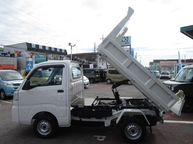 ダイハツ ハイゼットトラック 多目的ダンプ 電動 ４ＷＤ ５Ｆ R7年 (関東) 99