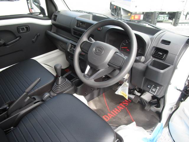 ダイハツ ハイゼットトラック 多目的ダンプ 電動 ４ＷＤ ５Ｆ R7年 (関東) 99