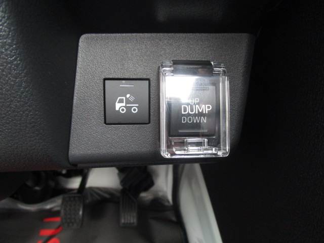 ダイハツ ハイゼットトラック 多目的ダンプ 電動 ４ＷＤ ５Ｆ R7年 (関東) 99