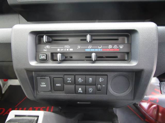ダイハツ ハイゼットトラック 多目的ダンプ ＰＴＯ ４ＷＤ ５Ｆ R7年 (関東) 99