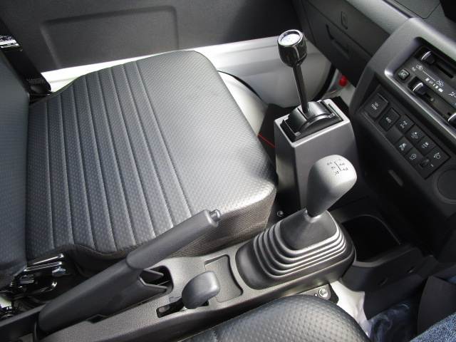 ダイハツ ハイゼットトラック 多目的ダンプ ＰＴＯ ４ＷＤ ５Ｆ R7年 (関東) 99