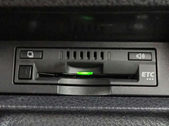 トヨタ ノア １．８ ハイブリッド ＳＩ H30年 (近畿) 99