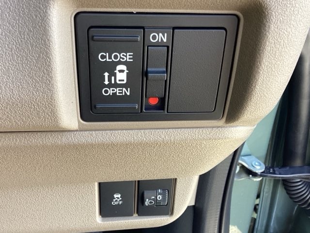 ホンダ Ｎ　ＢＯＸ ジョイ ６６０ ２トーン R8年 (近畿) 99