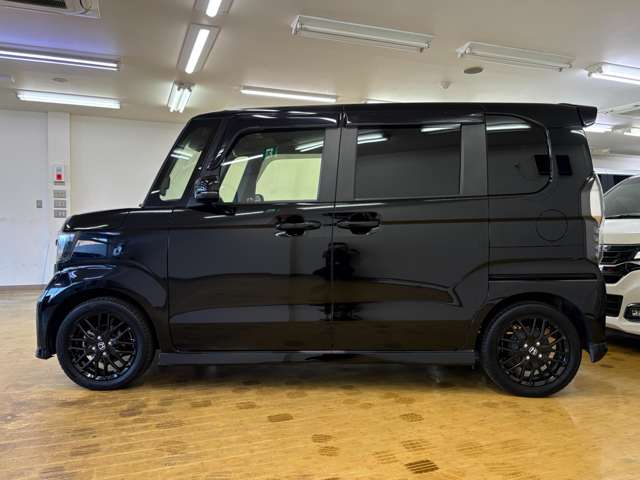 ホンダ Ｎ　ＢＯＸ カスタム ６６０ Ｌ ターボ スタイルプラス ブラック R4年 (四国) 99
