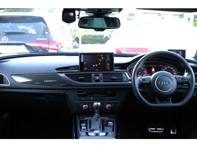 アウディ ＲＳ６　アバント ４．０ ４ＷＤ H26年 (関東) 99