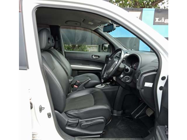 日産 エクストレイル ２．０ ２０Ｘ ４ＷＤ H24年 () 99