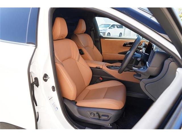 トヨタ クラウン　スポーツ　ハイブリッド ２．５ Ｚ Ｅ－ＦＯＵＲ ４ＷＤ R6年 (中国) 99