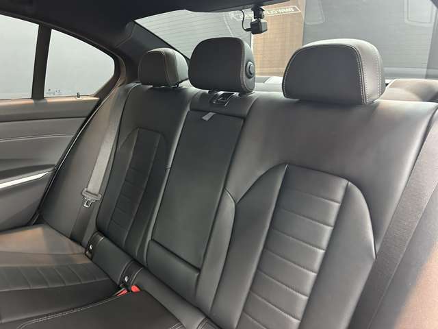 ＢＭＷ ３シリーズ ３２０Ｄ Ｘドライブ Ｍスポーツ ディーゼルターボ ４ＷＤ R1年 (関東) 99
