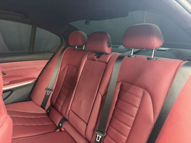 ＢＭＷ ３シリーズ ３２０Ｄ Ｘドライブ Ｍスポーツ ディーゼルターボ ４ＷＤ R1年 (関東) 99